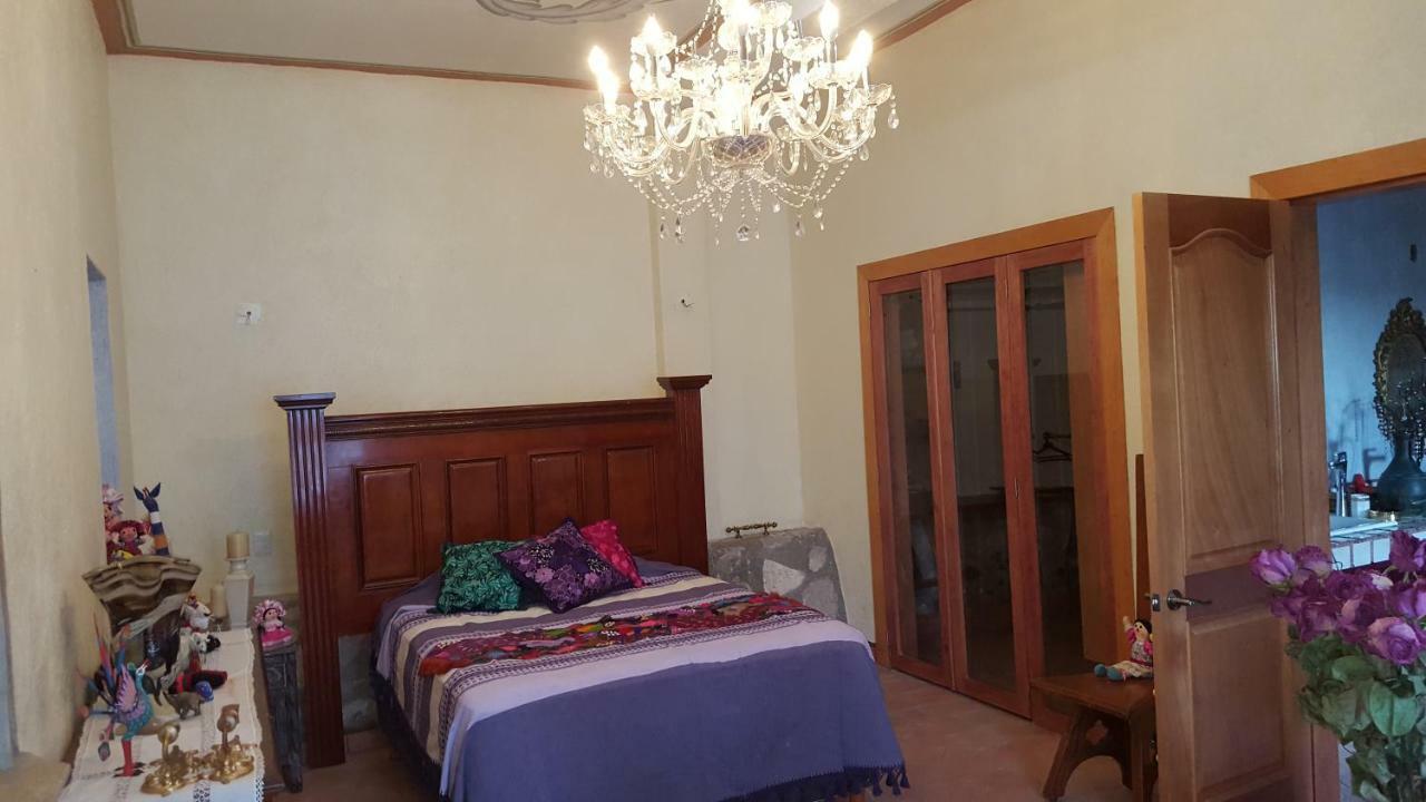 La Casona Azul Bed N Breakfast Santa Rosa de Jauregui Esterno foto