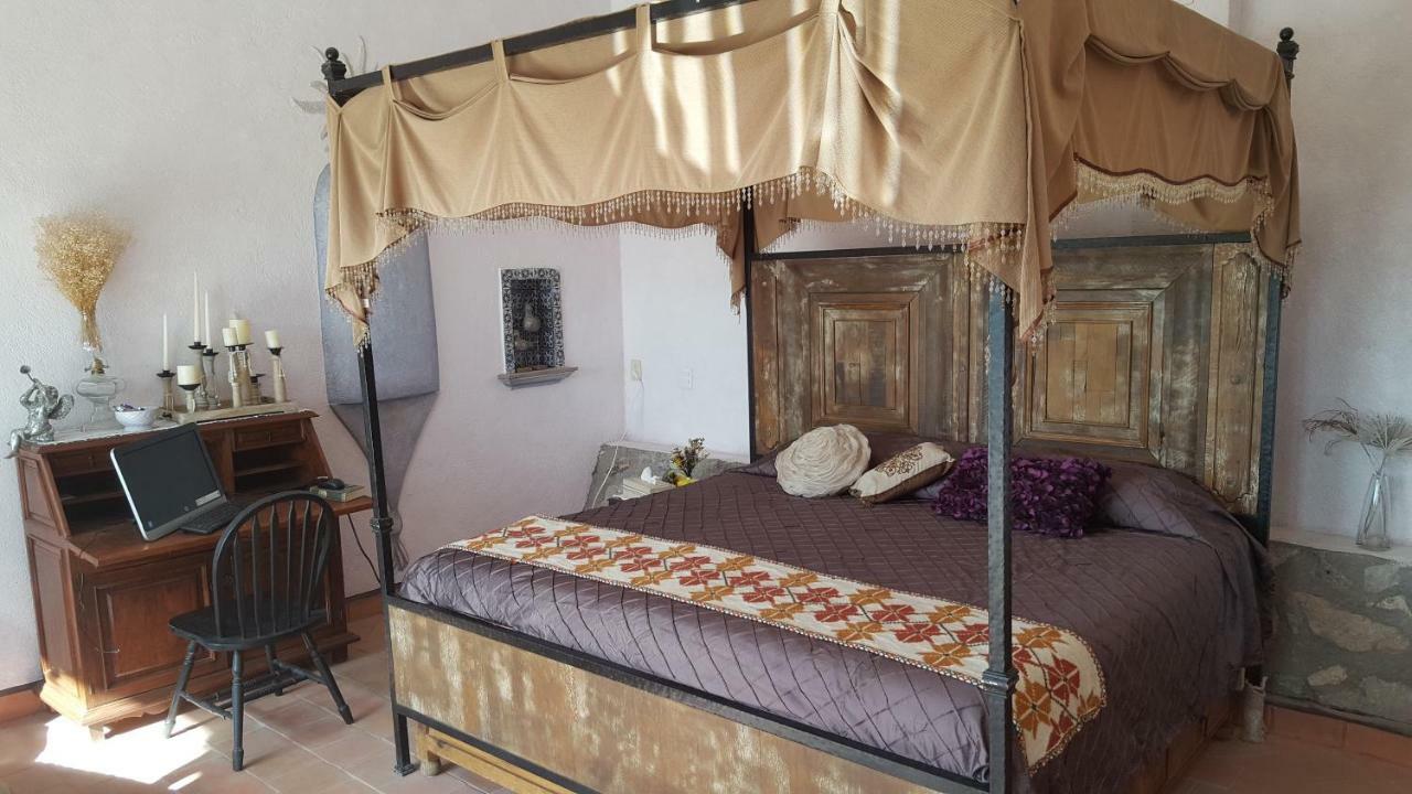 La Casona Azul Bed N Breakfast Santa Rosa de Jauregui Esterno foto