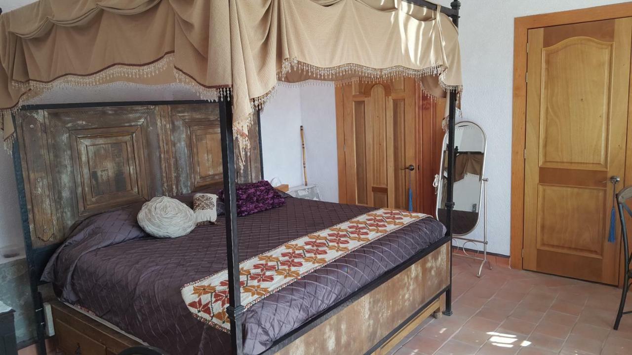 La Casona Azul Bed N Breakfast Santa Rosa de Jauregui Esterno foto