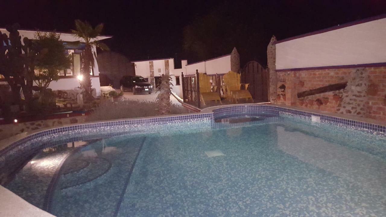 La Casona Azul Bed N Breakfast Santa Rosa de Jauregui Esterno foto