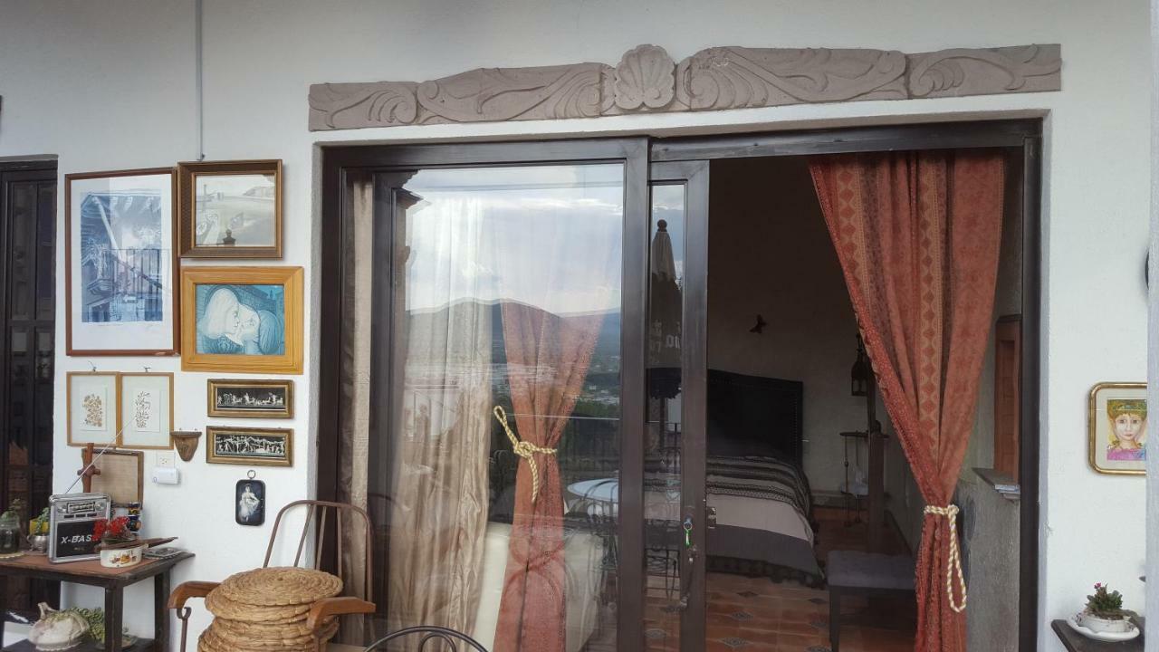 La Casona Azul Bed N Breakfast Santa Rosa de Jauregui Esterno foto